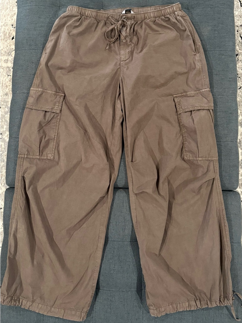 American Eagle Brown Cargo Parachute Pants Size Medium